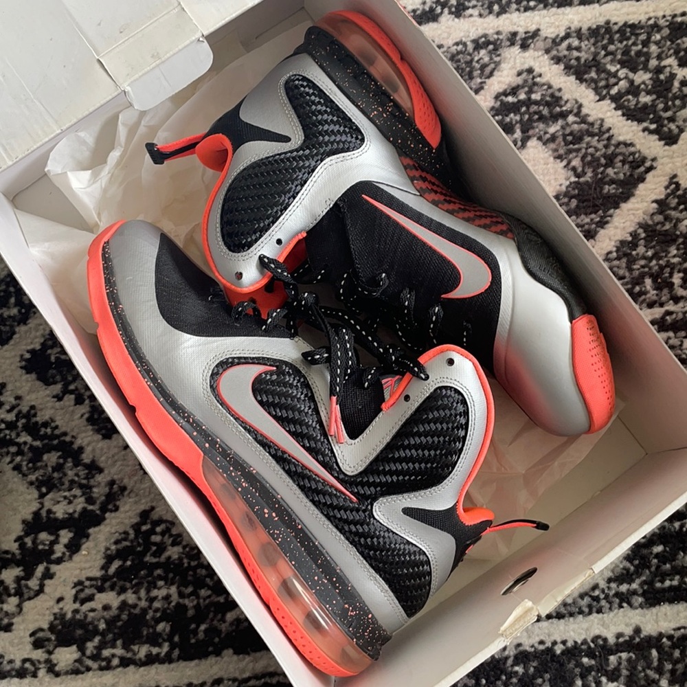NIKE LEBRON 9 “MANGO”